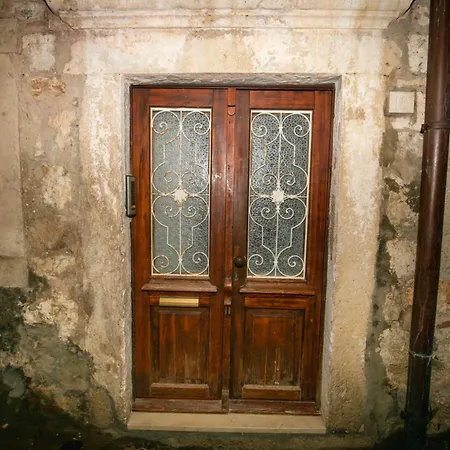 Pensión Epidaurus 4*